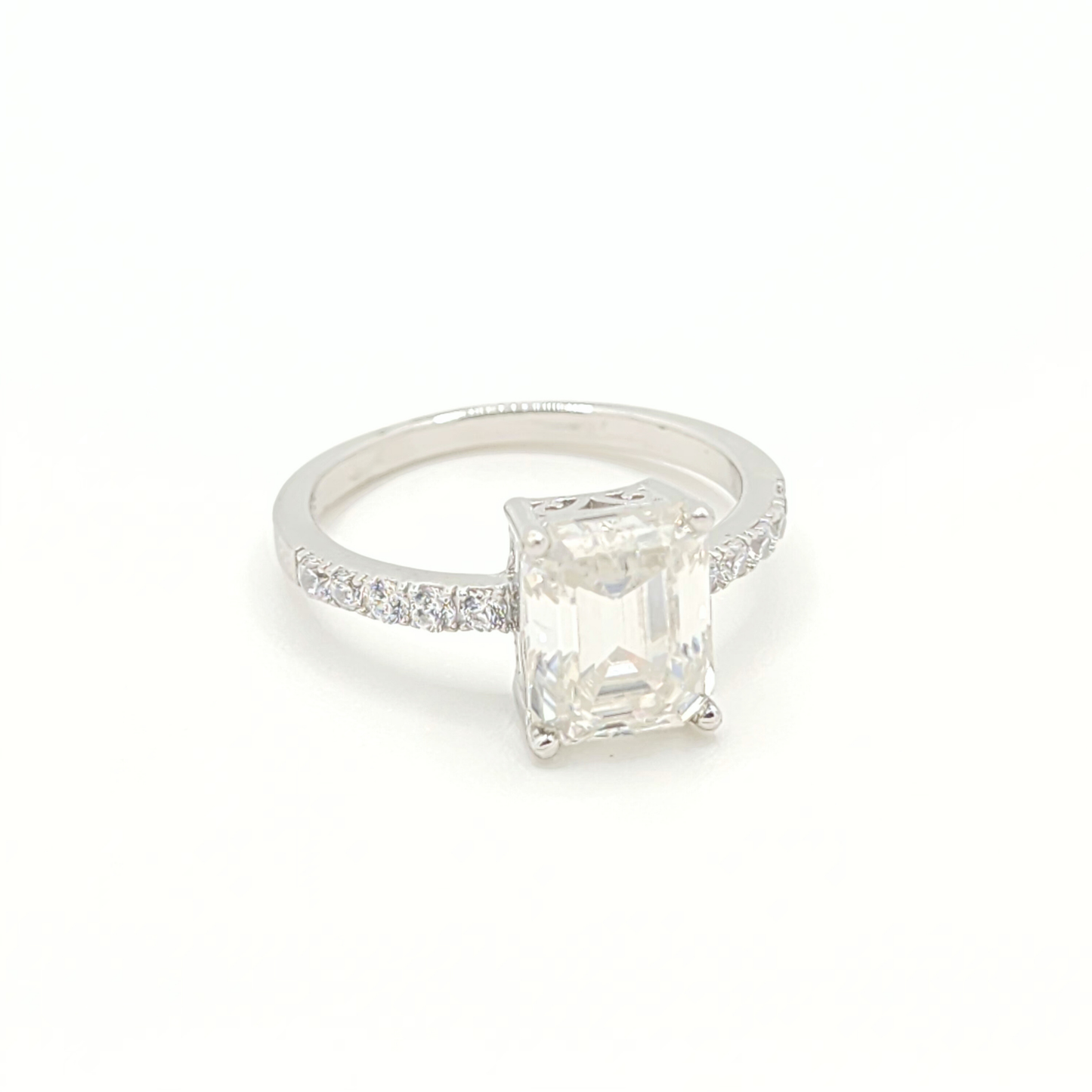 4ct Moissanite Emrald Engagement Ring