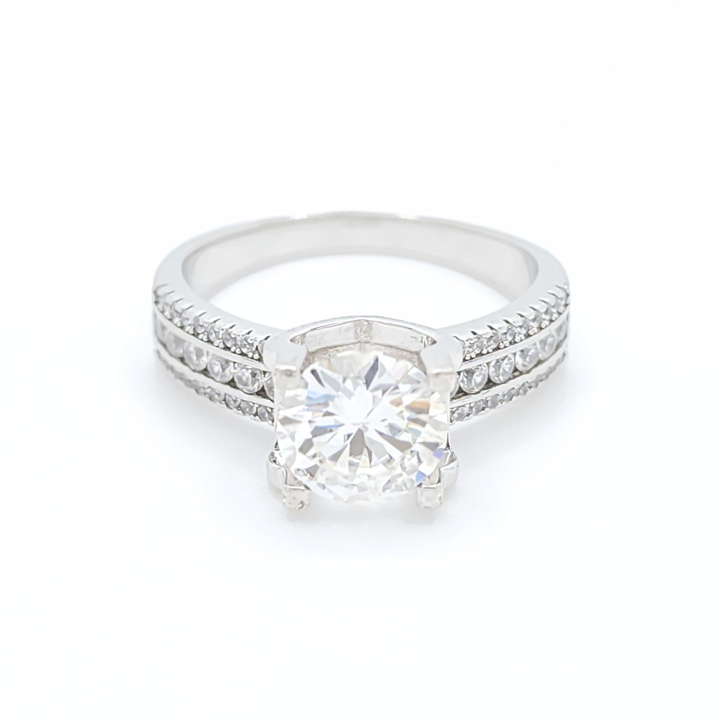 2ct Moissanite Round Cut Engagement Ring