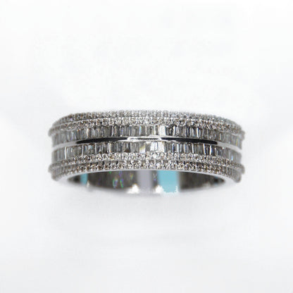 10k Solid Gold Lab Diamond Single-Row Baguette Band