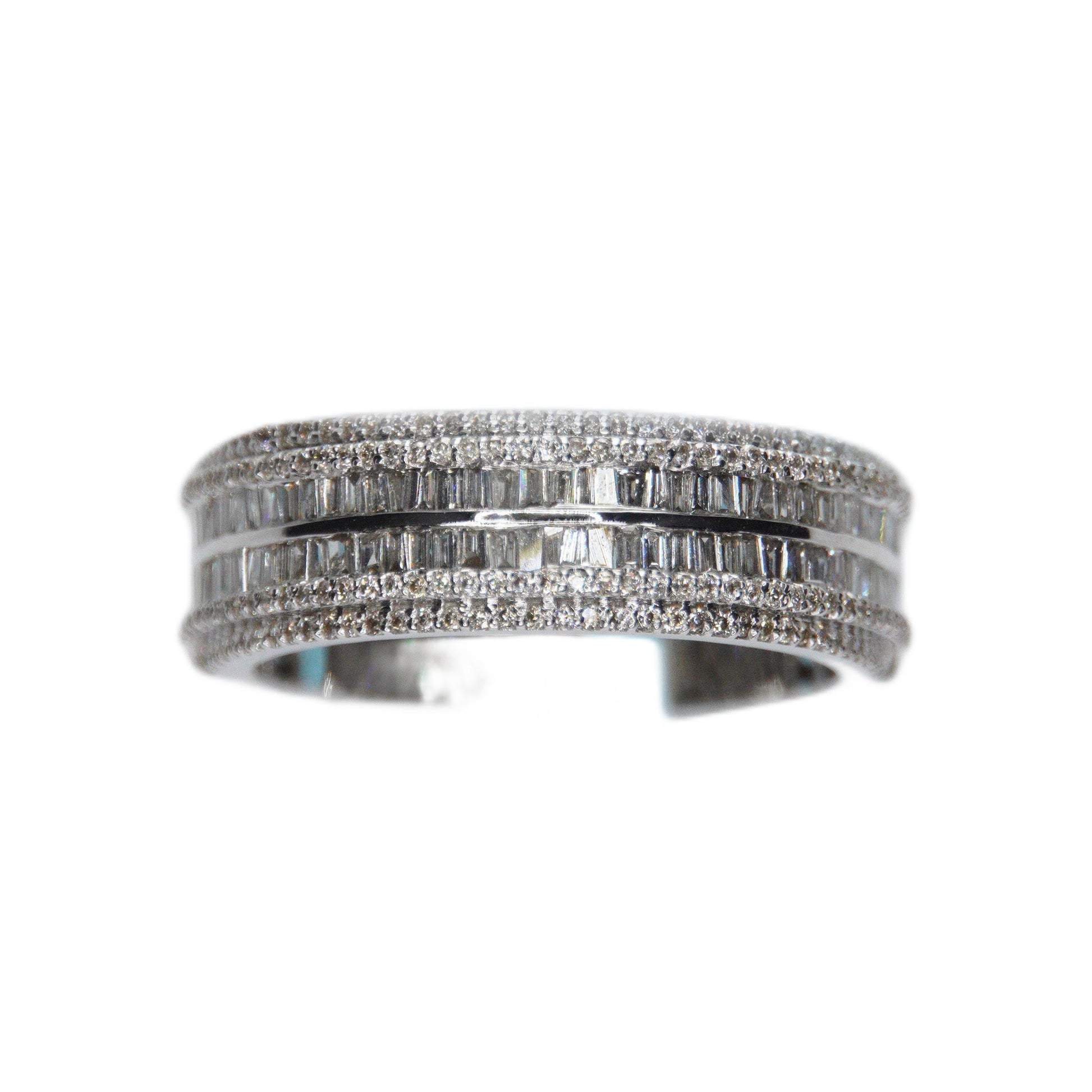 10k Solid Gold VS Diamond Single-Row Baguette Band