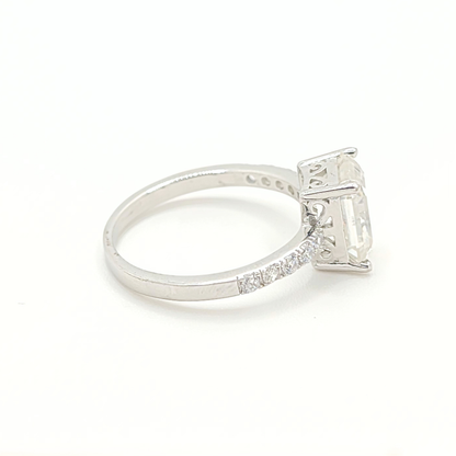 4ct Moissanite Emrald Engagement Ring