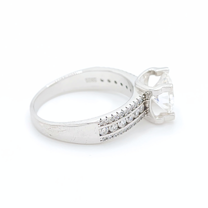2ct Moissanite Round Cut Engagement Ring