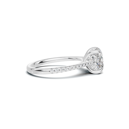 Elegant Filigree Scroll Ring