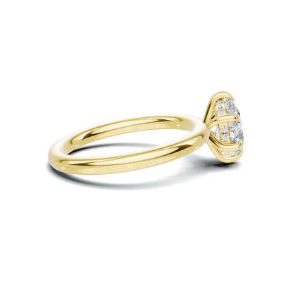 Elegant Teardrop Solitaire Ring