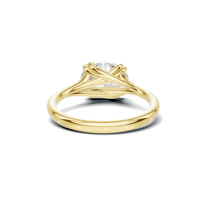 Elegant Twisted Band Ring