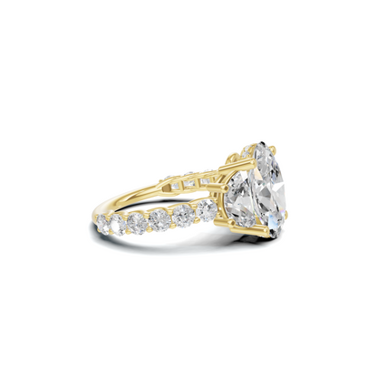 Luxe Brilliant Shared Prong Ring