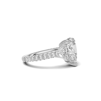Luxe Brilliant Three Stone Ring