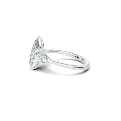 Luxe Sophisticated Three Stone Ring
