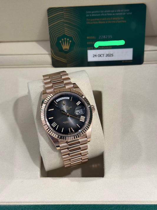 ROLEX DAY-DATE 40MM – 18k ROSE GOLD PRESIDENT OMBRÉ DIAL